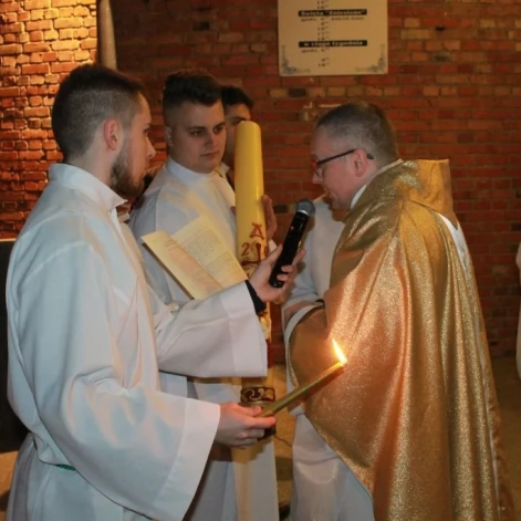 Tczew -  Wigilia Paschalna w parafii pw. NMP Matki Kościoła