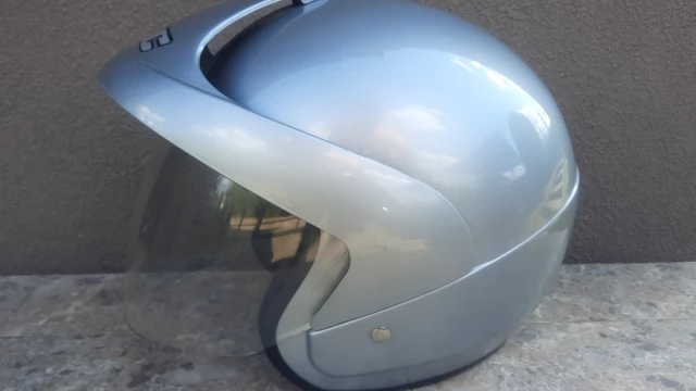 Tczew - Kask motocyklowy HJC CL - 22 srebrny rozm XL
