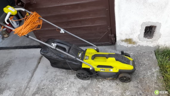 Tczew - Kosiarka elektryczna