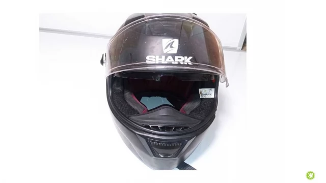 Tczew - Kask integralny Shark Easy Fit