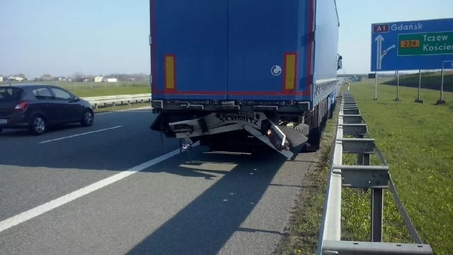 Tczew - Autostrada A1. Pasażerka ranna w wypadku