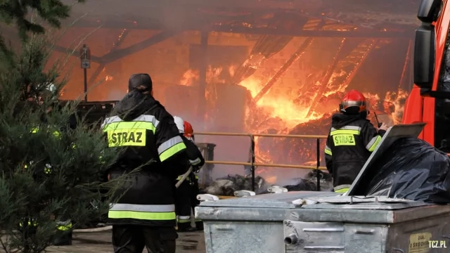 Tczew - Poważny pożar w Zajączkowie Tczewskim. Kilkanaście zastępów straży na miejscu
