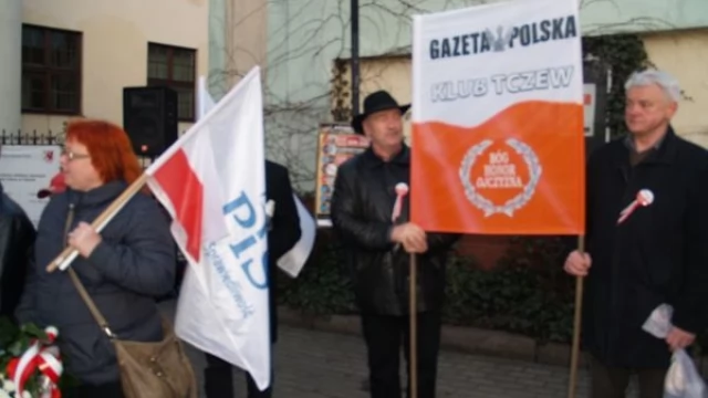 Tczew - Uroczystości smoleńskie w Tczewie. "Coraz więcej Polaków wierzy, że to był zamach"