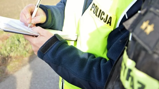 Tczew - Wytną drzewo, po zderzeniu z którym zginęły matka i córka