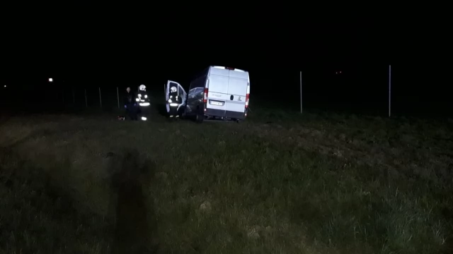 Tczew - Łoś na A1. Pięć samochodów wypadło z trasy, dwie osoby w szpitalu