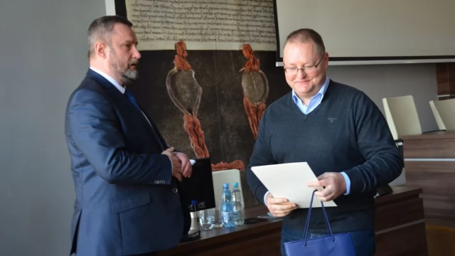 Tczew - Liderzy Budżetu Obywatelskiego odebrali certyfikaty
