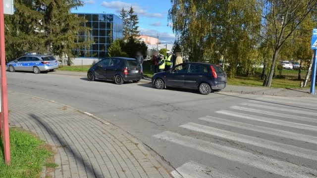 Tczew - Wypadek u zbiegu Sadowej i Gdańskiej. Kobieta trafiła do szpitala