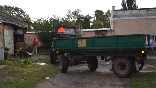 Tczew - Nielegalne składowisko zlikwidowane. 100 ton śmieci w środku miasta
