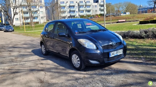 Tczew - Toyota Yaris II - 1.0 VVTi - 2010r - salon PL