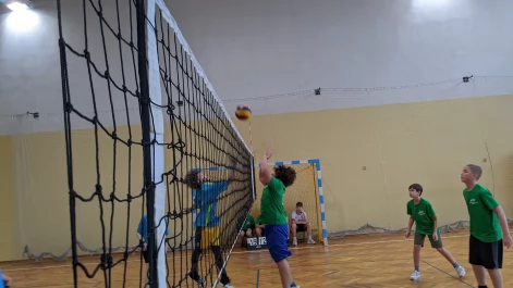 Tczew - Miejskie Igrzyska Dzieci w siatkarskich czwórkach