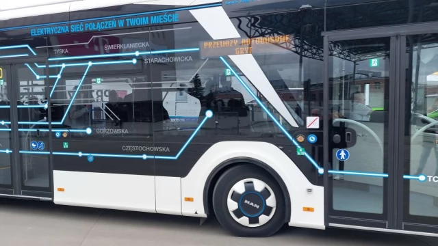 Tczew - Autobus za 2,3 mln zł testowany na ulicach Tczewa
