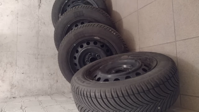 Tczew - Sprzedam koła do Toyota Auris