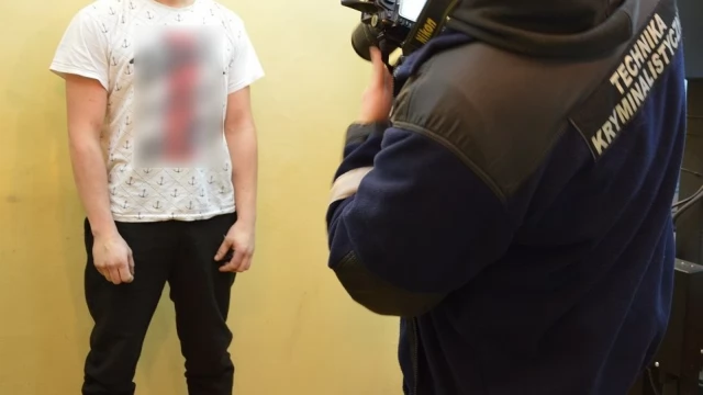Tczew - Dziwnie zachowywał się podczas kontroli. Wszystko z powodu narkotyków w kieszeni