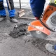Tczew - Trwa doraźne łatanie nawierzchni zniszczonych przez zimę