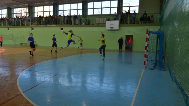 Tczew - Mistrzostwa Tczewa w ramach Igrzysk Młodzieży Szkolnej w Piłce Ręcznej dziewcząt i chłopców