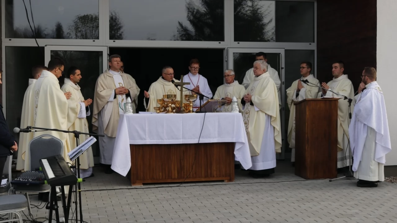 Tczew - Tczewianie tłumnie odwiedzali cmentarze