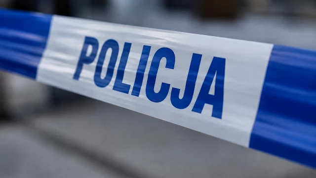 Tczew - Ciało w przyczepie kempingowej na osiedlowym parkingu