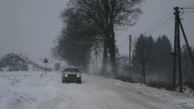 Tczew - Synoptycy ostrzegają przed intensywnymi opadami śniegu, zawiejami i zamieciami