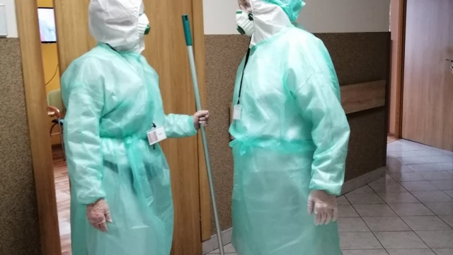 Tczew - Ponad 400 chorych na COVID-19 w Tczewie, w Pelplinie walczą z ogniskiem w DPS
