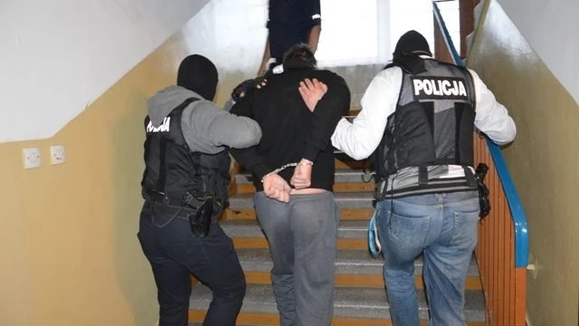 Tczew - Sprawca dwóch napadów w rękach policji (foto, wideo)