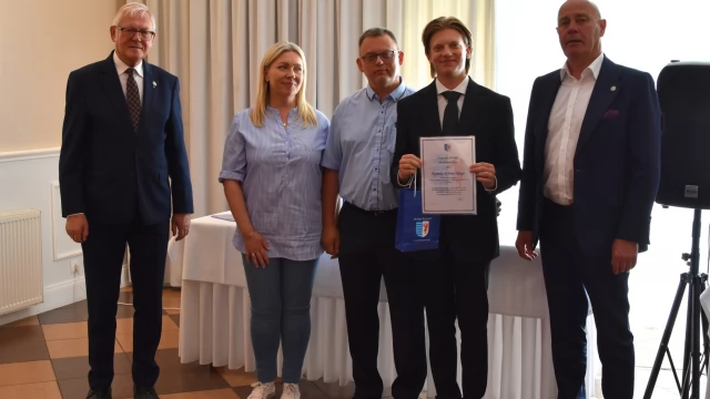 Tczew - Absolwenci Roku nagrodzeni