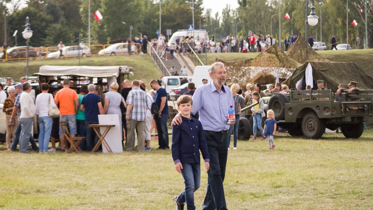 Tczew - Piknik historyczno - militarny na bulwarze