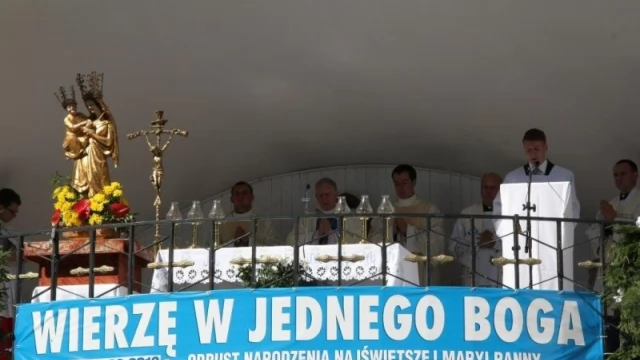 Tczew - Tłumy wiernych ściągnęły na odpust w Piasecznie