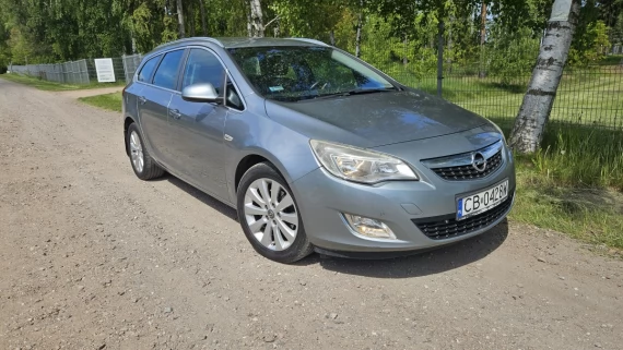 Tczew - Opel Astra J model 2012 1.7 CDTI doinwestowana