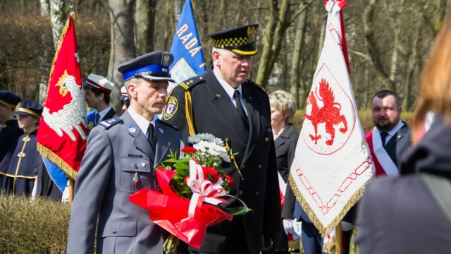 Tczew - Tczew pamiętał o ofiarach Katynia