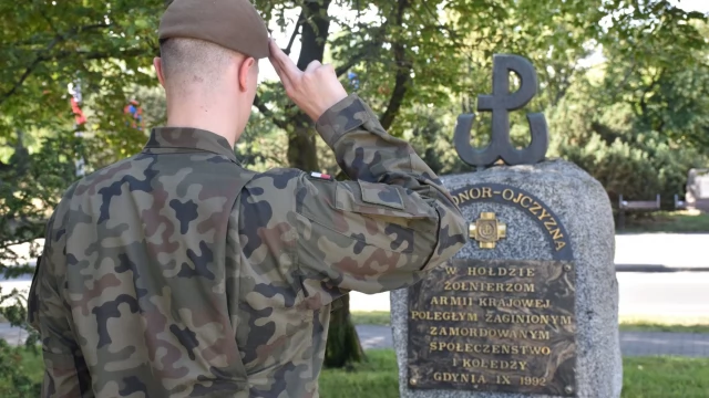 Tczew - Pomorscy Terytorialsi oddali hołd bohaterom Armii Krajowej