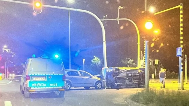 Tczew - Jagiellońska/Rokicka. Auto dachowało po wypadku