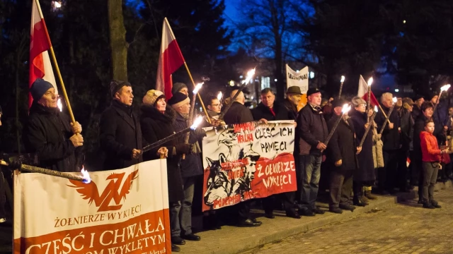 Tczew - Narodowy Dzień Pamięci Żołnierzy Wyklętych przy rondzie