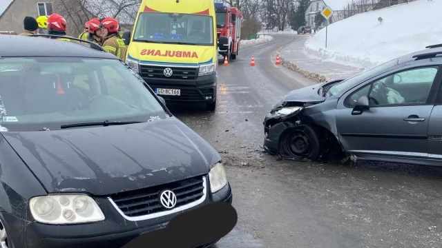 Tczew - Trudne warunki na drogach! Jest ślisko