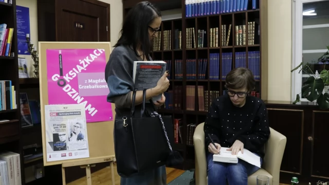 Tczew - Spotkanie autorskie z Magdaleną Grzebałkowską