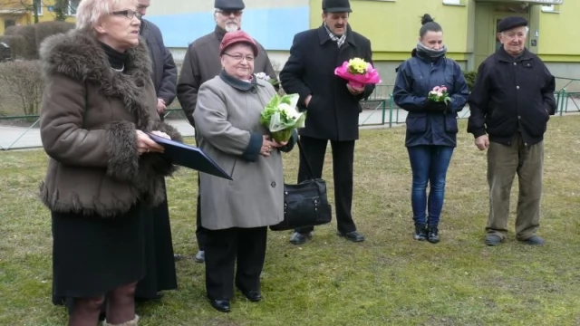 Tczew - Na Suchostrzygach pod Dębem Katyńskim wspominali ofiary katastrofy 