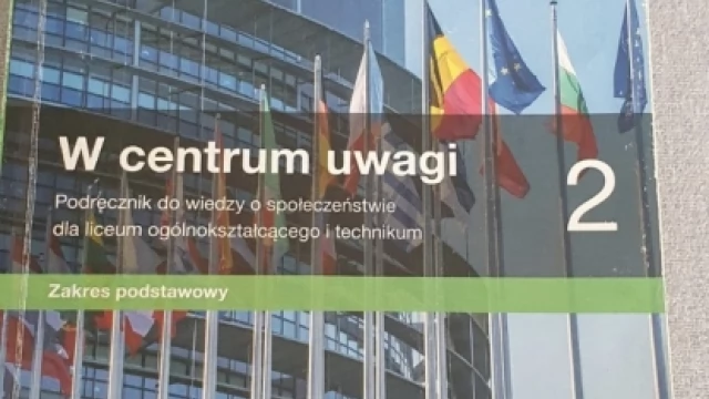 Tczew - Podręcznik iceum wiedza o społeczeństwie 2
