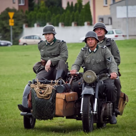 Tczew - Piknik historyczno - militarny na bulwarze