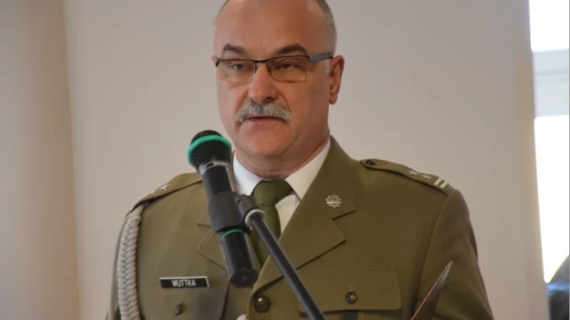 Tczew - Urzędnicy starostwa i rodzice żołnierzy odebrali medale