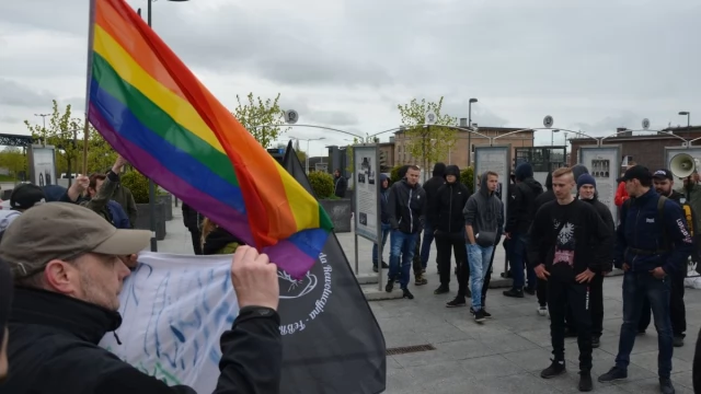 Tczew - Pikiety narodowców i środowisk antyfaszystowskich zakończyły się bijatyką