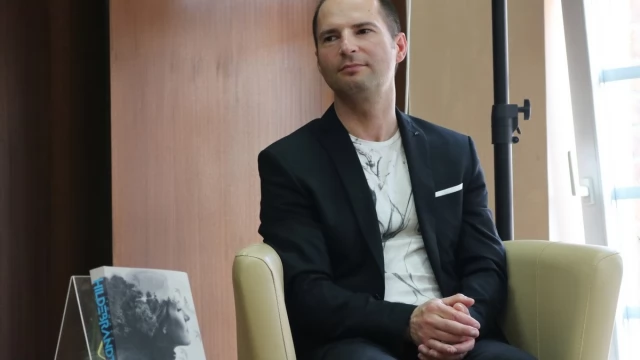 Tczew - Tomasz Hildebrandt z najnowszą książką "Wymiary mroku"