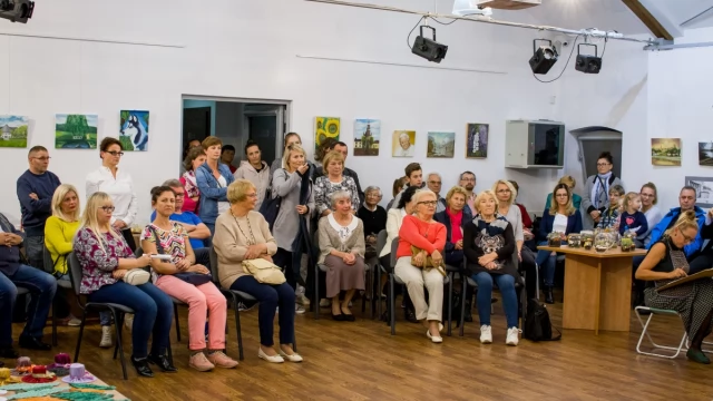 Tczew - Licytowali obrazy pani Kasi. Trwa zbiórka na platformę