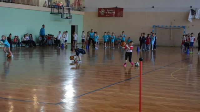 Tczew - Igrzyska Dzieci w sztafetach sprawnościowych