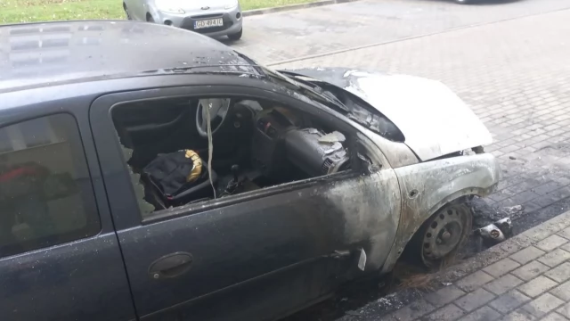 Tczew - Spalone auto na Saperskiej