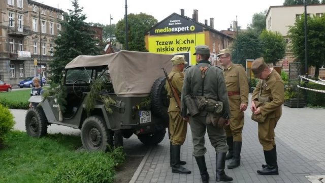 Tczew - Rozpoczęła się mobilizacja - żołnierze wyszli na ulice