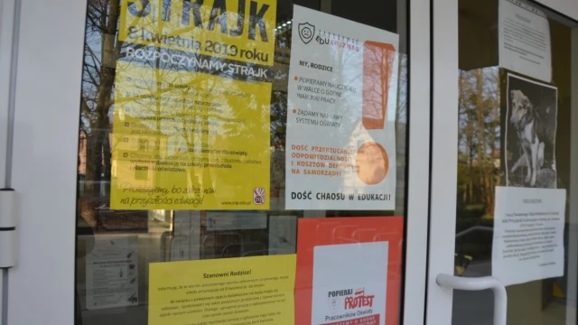 Tczew - Strajk rozpoczęty! W Tczewie strajkują wszystkie szkoły