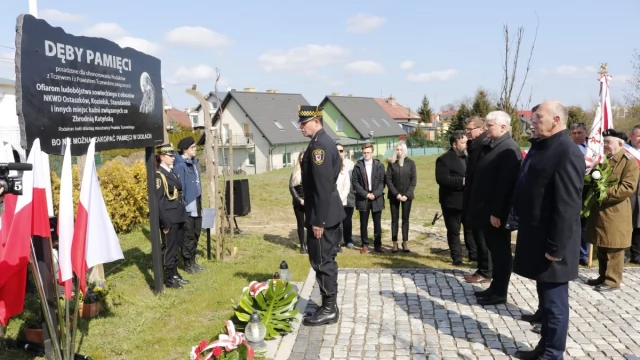 Tczew - Tczew pamiętał o ofiarach Katynia
