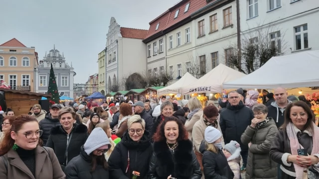 Tczew - Magia Świąt zawitała na gniewski rynek
