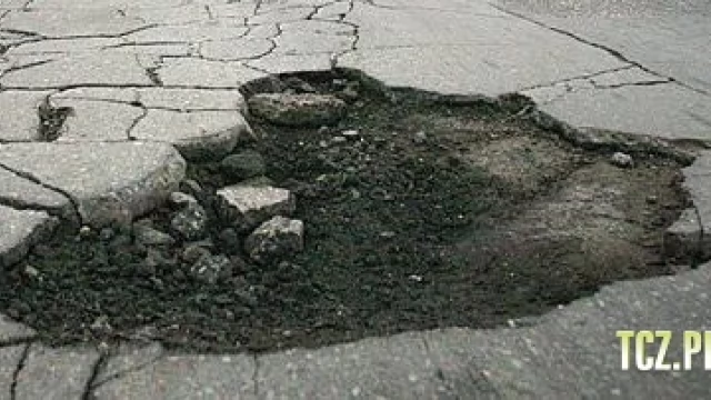 Tczew - Fatalny stan dróg na "Kozenie" - apel do straży miejskiej
