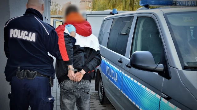 Tczew - Ścigany dwoma listami gończymi w rękach policji