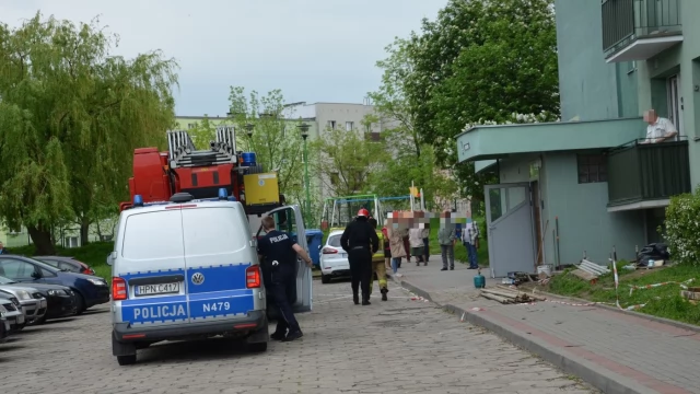 Tczew - Służby sprawdzały, czy w wieżowcu ulatnia się gaz